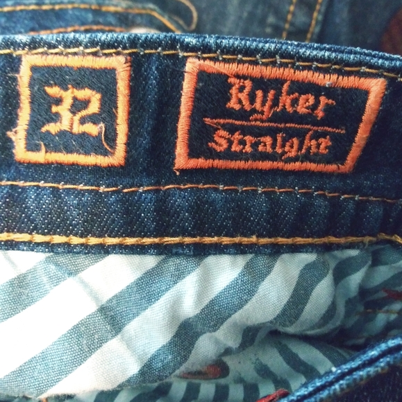Rock Revival jeans - Picture 2 of 6